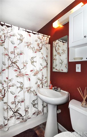 9701 Kennelly Lane, Anaheim, CA 92804
