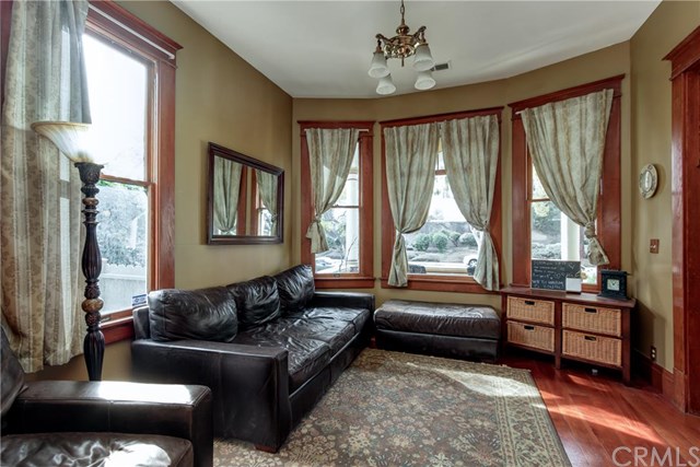 198 North Vintage Lane, Anaheim, CA 92805