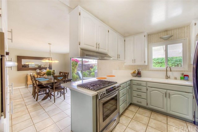 2850 E Virginia Ave, Anaheim, United States 92806