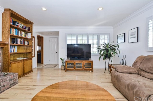 841 South Dune Street, Anaheim, CA 92806
