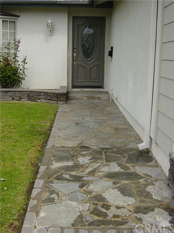 1925 North Cloud Crest Circle, Anaheim, CA 92807