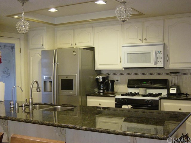 1925 North Cloud Crest Circle, Anaheim, CA 92807