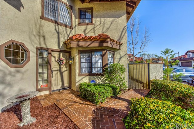 715 South Amethyst Lane, Anaheim Hills, CA 92807