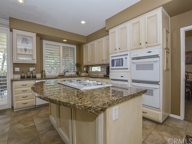 935 South Creekview Lane, Anaheim Hills, CA 92808
