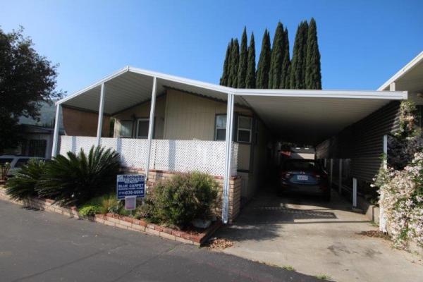 Hollydale Mobile Home Estates 5700 Carbon Canyon #57Brea, CA 92821