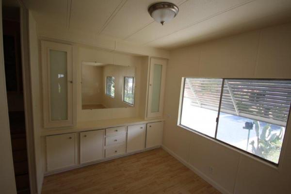 Hollydale Mobile Home Estates 5700 Carbon Canyon #77Brea, CA 92821