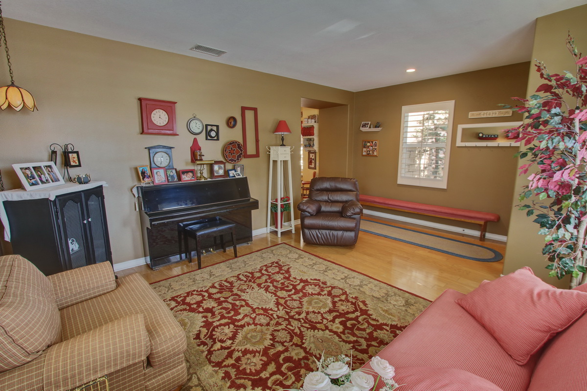 837 Launer Road, Brea, United States 92821