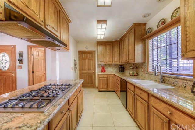 1744 West Houston Avenue, Fullerton, CA 92833