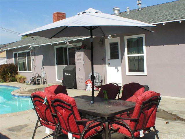 1300 West Roberta Avenue, Fullerton, CA 92833