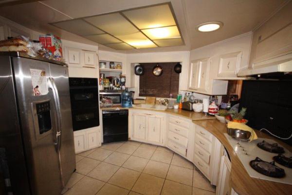 Santiago Creekside Estates 1925 East La Veta,#12Orange, CA 92866