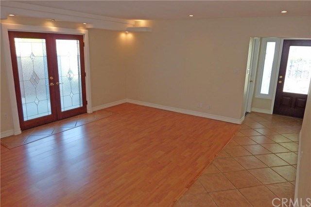 638 N Hart St, Orange, United States 92867