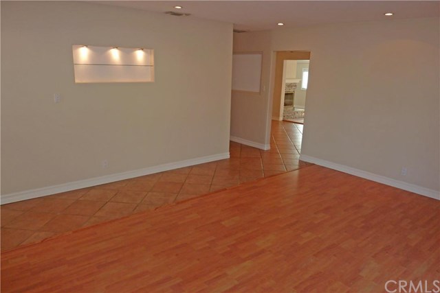 638 N Hart St, Orange, United States 92867