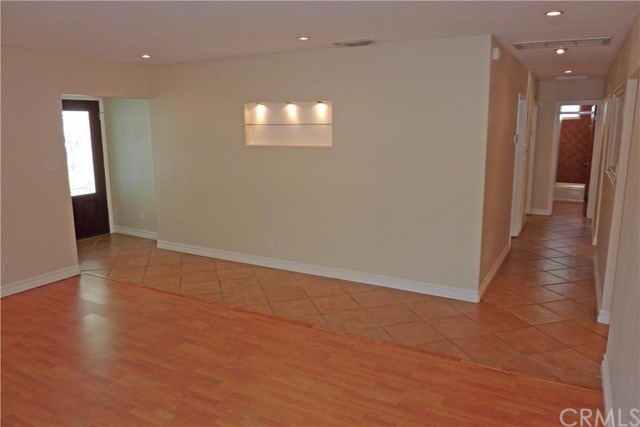 638 N Hart St, Orange, United States 92867