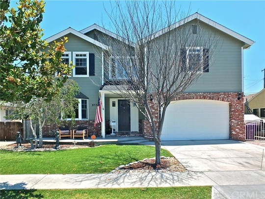 6731 E La Cumbre Dr