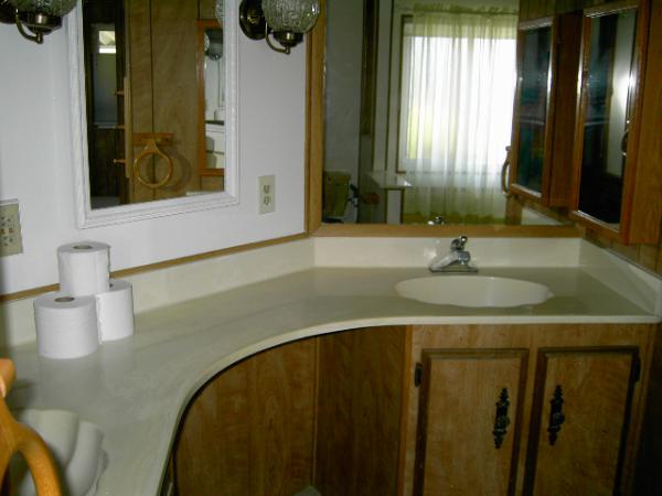 Lake Park Placentia325 Lakepark Dr.Placentia, CA 92870