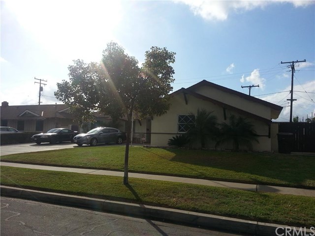 908 Tafolla St