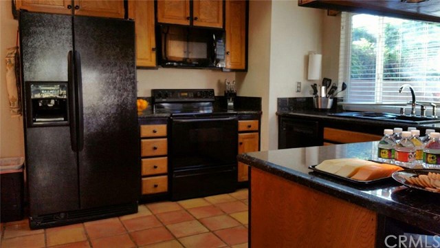 325 Los Padres Lane, Placentia, CA 92870