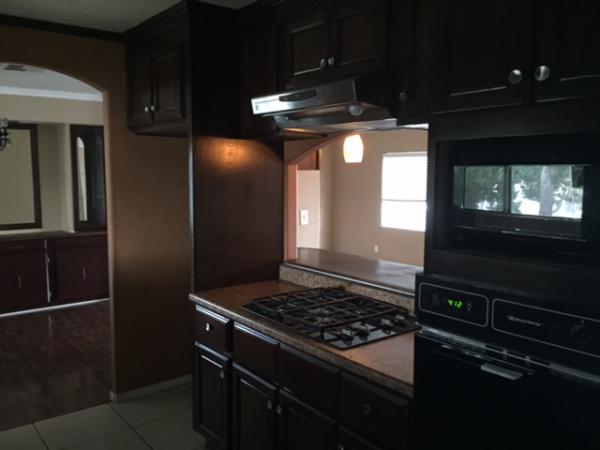 Corona La Linda Mobile Home Park 777 Temescal Street #1Corona, CA 92879