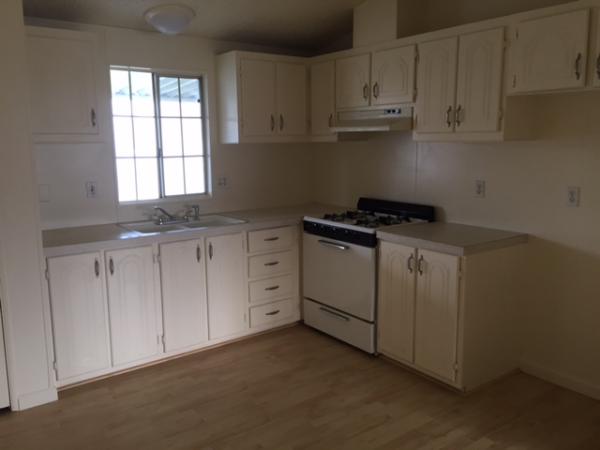 Corona La Linda Mobile Home Park 777 S. Temescal Rd #132Corona, CA 92879