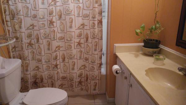 Corona La Linda Mobile Home Park 777 S. Temescal St. # 32Corona, CA 92879