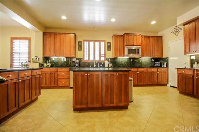 641 Jordan Court, Corona, CA 92879