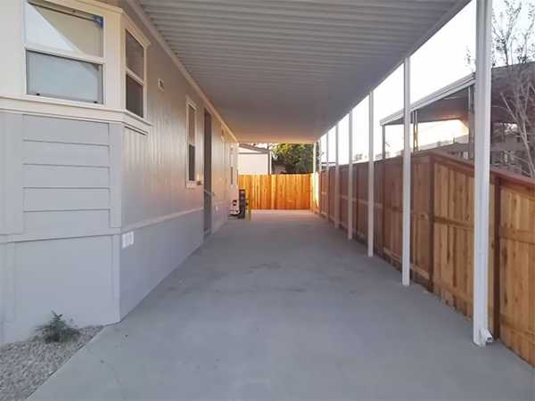 Green River 4901 GREEN RIVER RD #191Corona, CA 92880