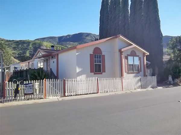 Green River 4901 GREEN RIVER RD #142Corona, CA 92880