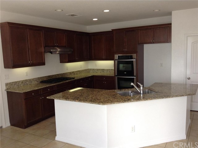 6717 Havenhurst Street, Eastvale, CA 92880