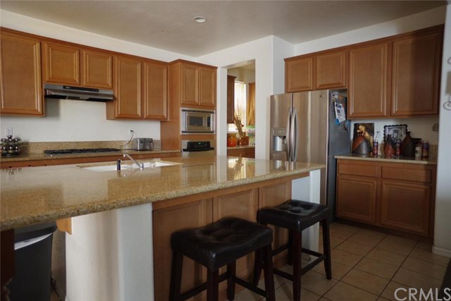 6648 French Trotter Drive, Eastvale, CA 92880