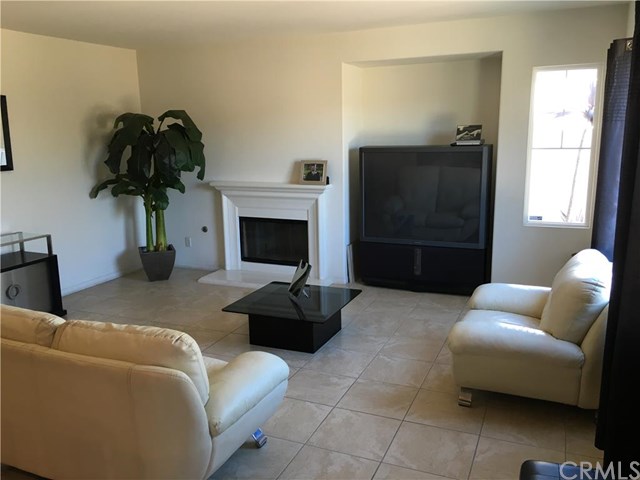 6876 Old Peak Lane, Eastvale, CA 92880