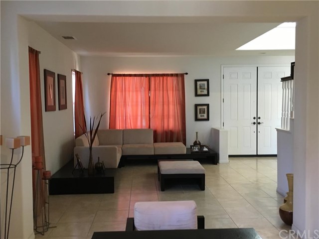 6876 Old Peak Lane, Eastvale, CA 92880