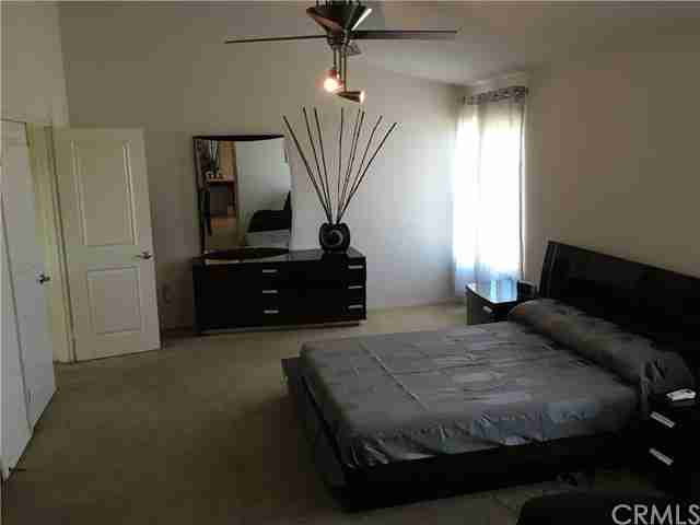 6876 Old Peak Lane, Eastvale, CA 92880