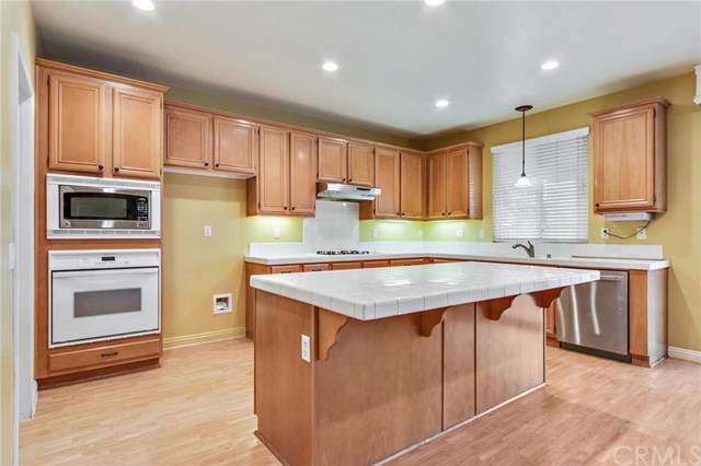7198 Twinspur Court, Eastvale, CA 92880