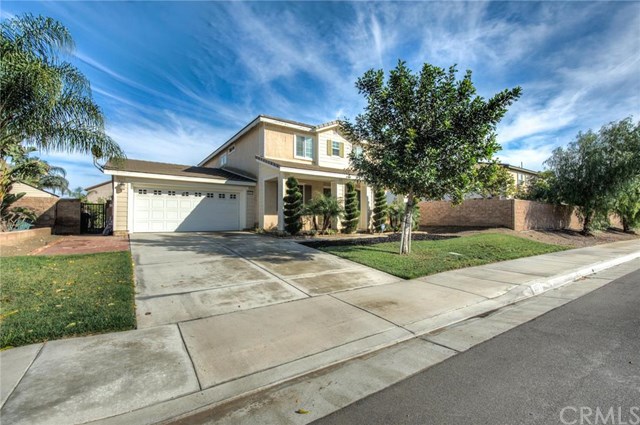 8572 Vienna Drive, Corona, CA 92880
