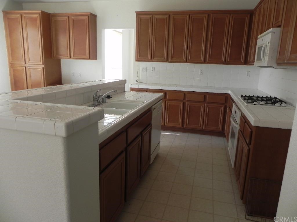 7919 Jeannie Ann Circle, Eastvale, CA 92880