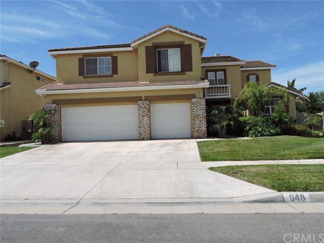948 Hyde Park Court, Corona, CA 92881