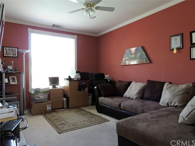 948 Hyde Park Court, Corona, CA 92881