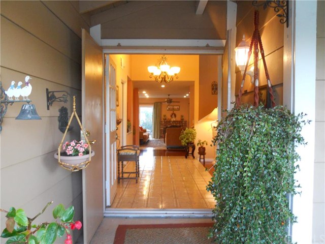 7212 Calico Circle, Corona, CA 92881