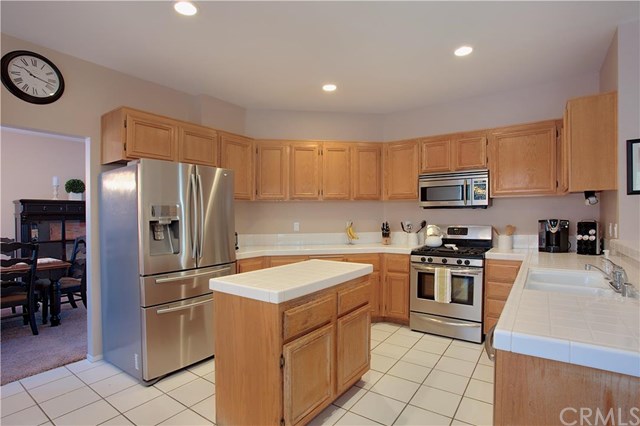3080 Crestline Drive, Corona, CA 92881