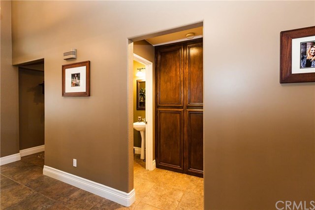 464 Appleby Street, Corona, CA 92881