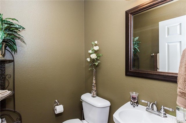 464 Appleby Street, Corona, CA 92881