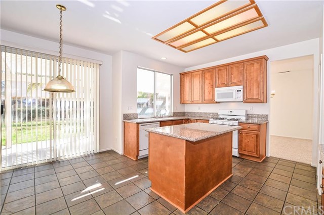 2525 Rainbow Falls Circle, Corona, CA 92881