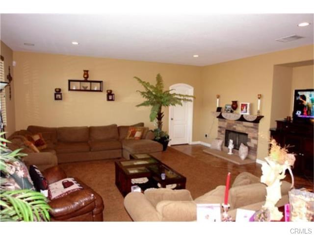 541 Rocco Circle, Corona, CA 92882