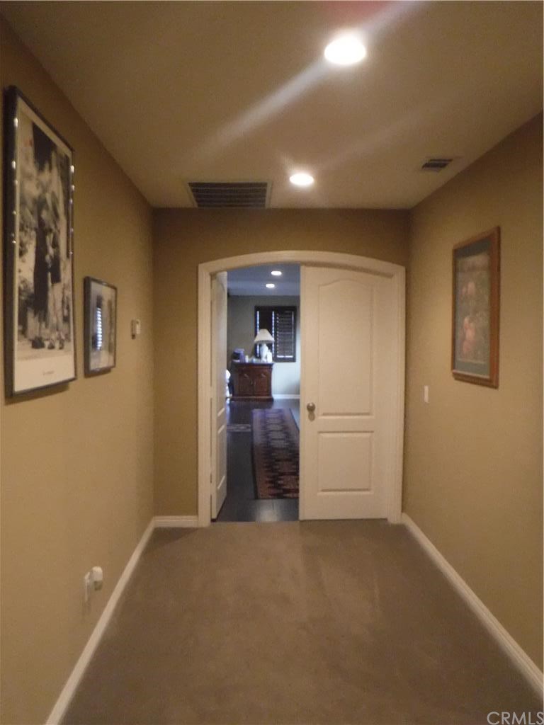 541 Rocco Circle, Corona, CA 92882
