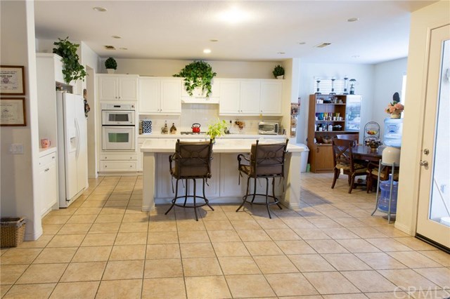 1164 Hyacinth Way, Corona, CA 92882