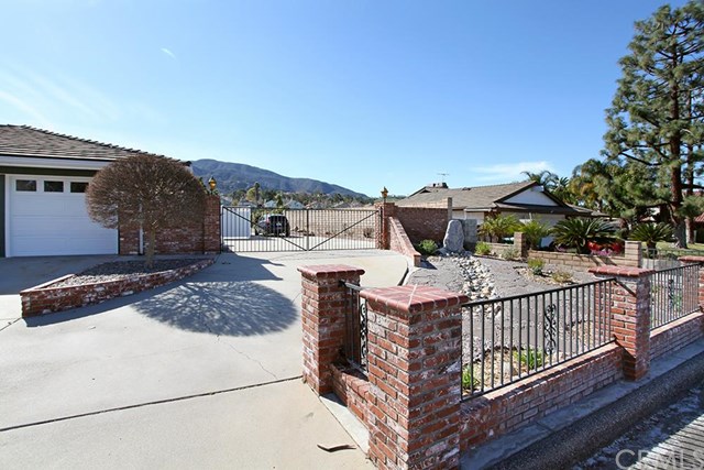2058 Las Posas Road, Corona, CA 92882