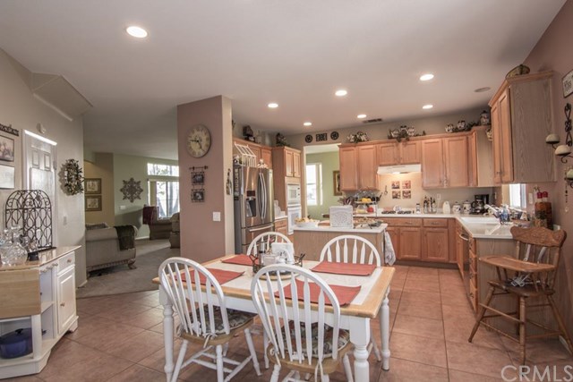925 Windy Ridge Drive, Corona, CA 92882