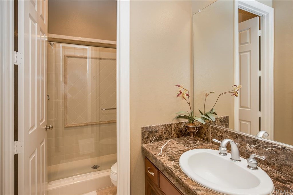 22293 SILVERPOINTE Loop, Corona, CA 92883