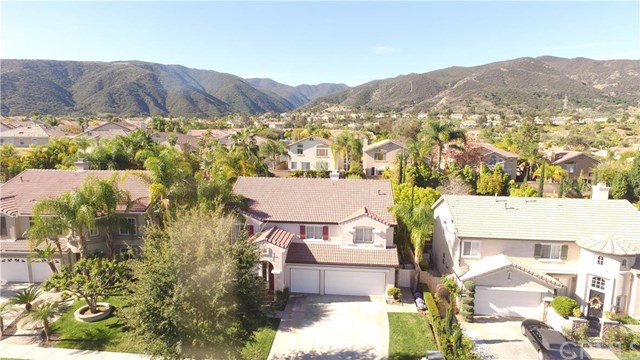 1830 Willowbluff Drive, Corona, CA 92883