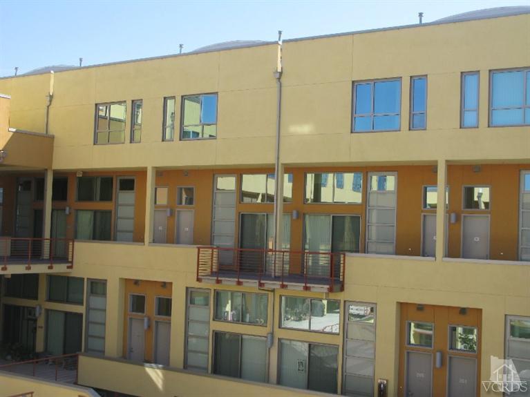 175 South Ventura Avenue, Ventura, CA 93001